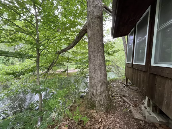 Hiram, ME 04041,83 River RD