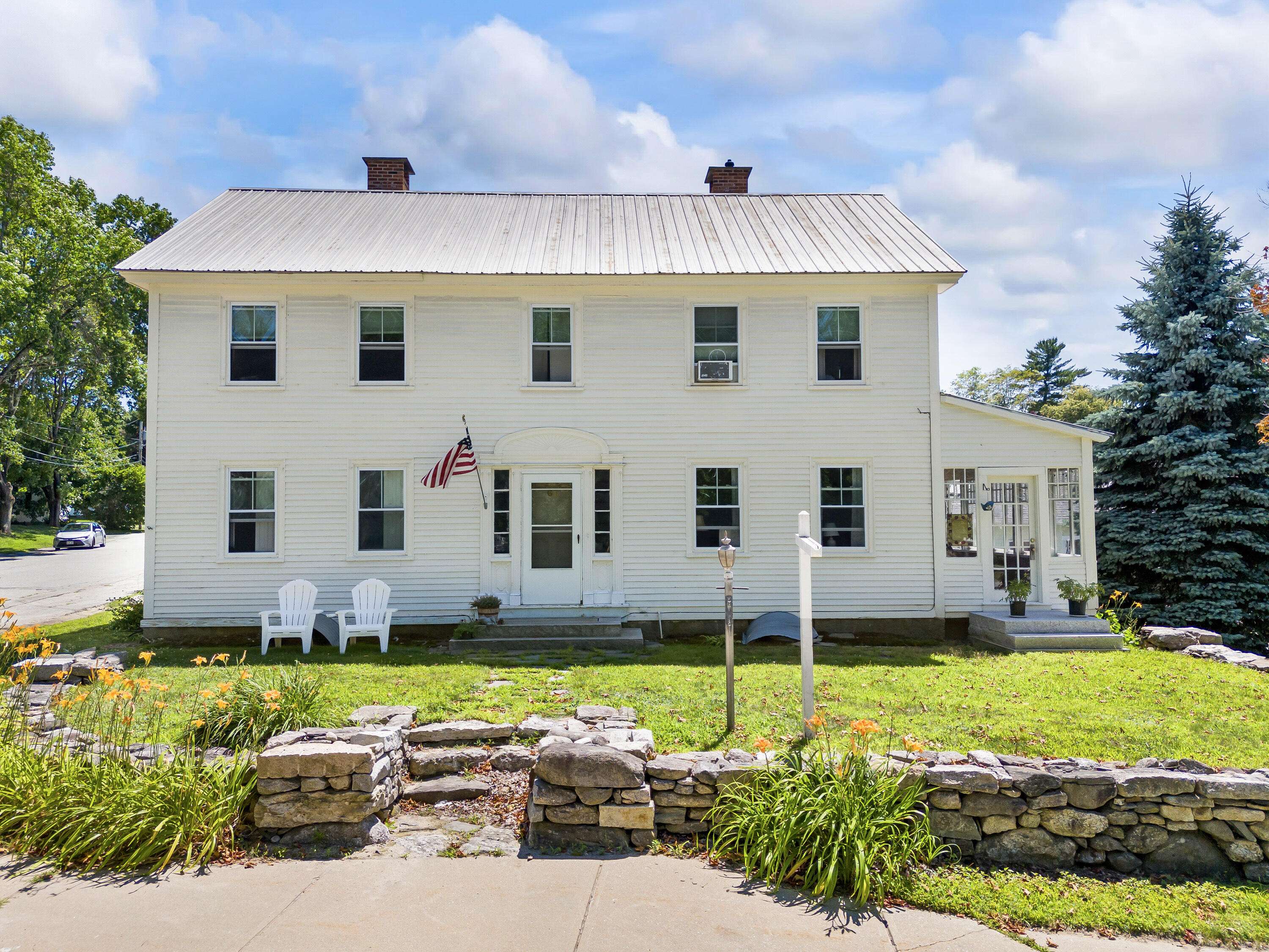 5 Smith ST, Harrison, ME 04088