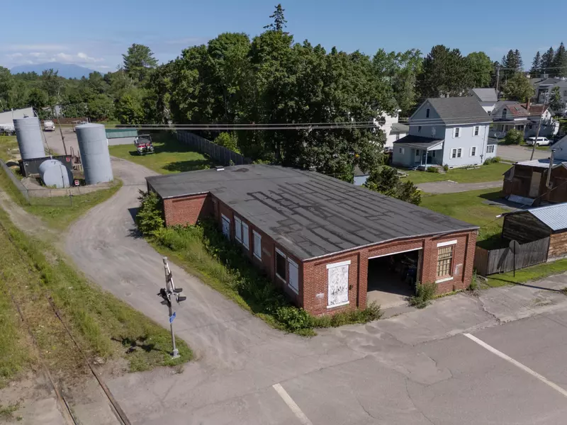 65 Spruce ST, Millinocket, ME 04462