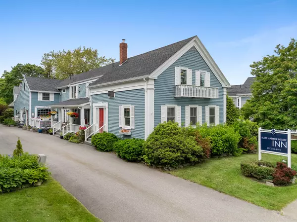 67 Elm ST, Camden, ME 04843