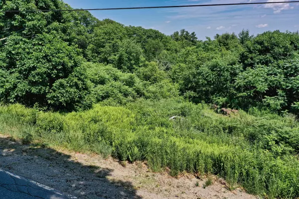 Liberty, ME 04949,740 Pinnacle RD