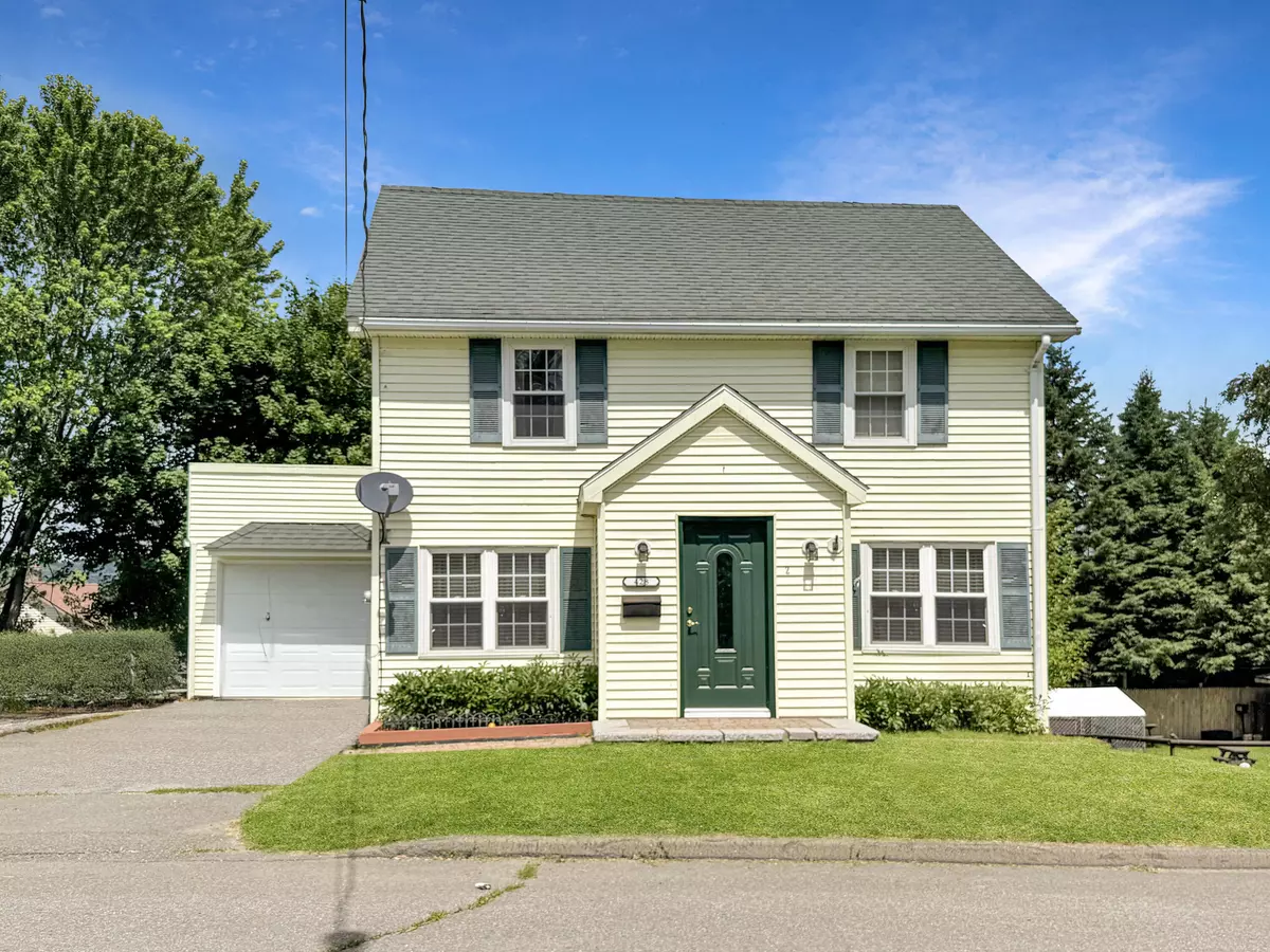 Madawaska, ME 04756,428 Park ST