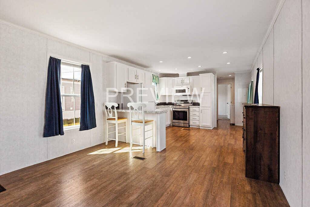 26 Lynch ST, Brunswick, ME 04011