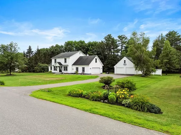 Sidney, ME 04330,36 Rebecca DR