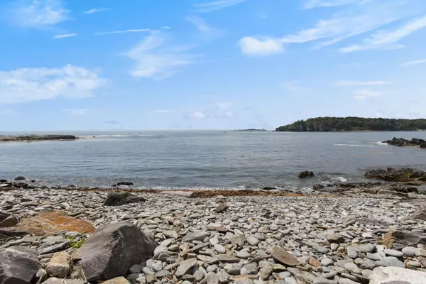 Portland, ME 04108,12 Merriam ST