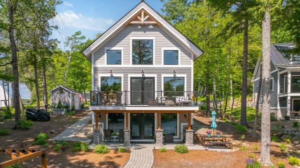 119 Grant RD, Monmouth, ME 04259