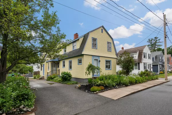 Cape Elizabeth, ME 04107,14 Charles RD