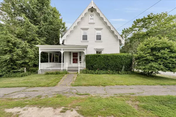 Belfast, ME 04915,92 Cedar ST