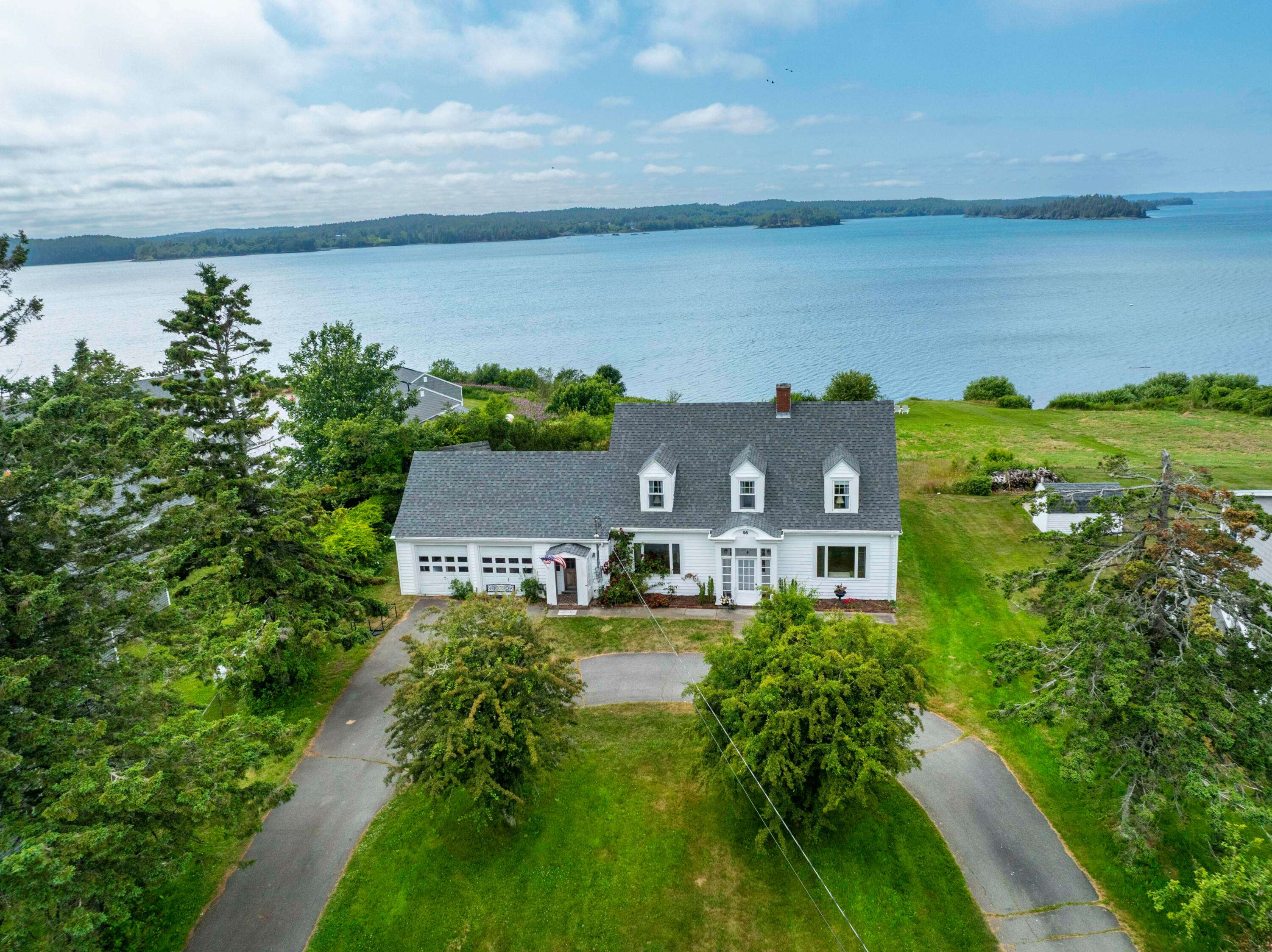 95 Main ST, Lubec, ME 04652