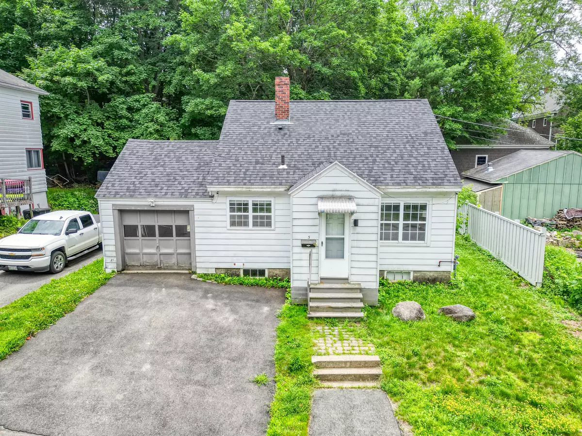 Augusta, ME 04330,3 Gedney ST