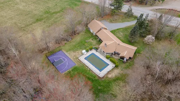 Milford, ME 04461,845 Main RD