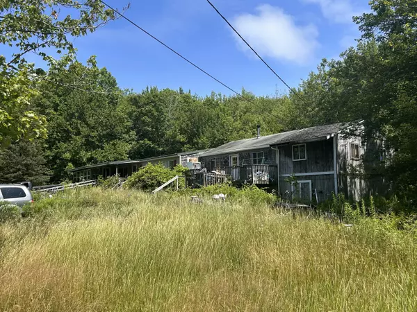 Sullivan, ME 04664,957 Tunk Lake RD