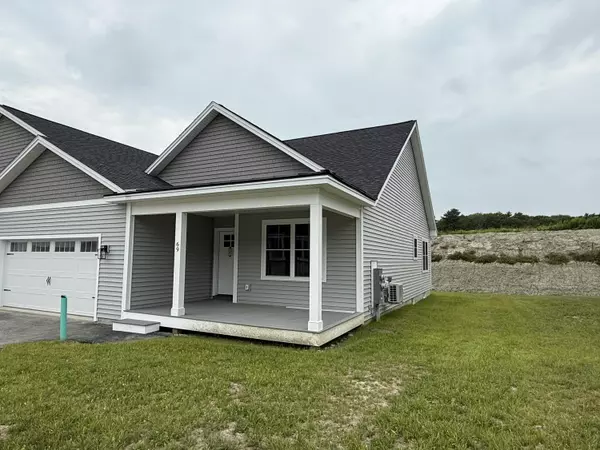 Westbrook, ME 04092,69 Brooks Edge Farm RD #90