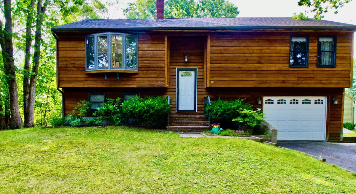 Portland, ME 04102,98 Pinecrest RD