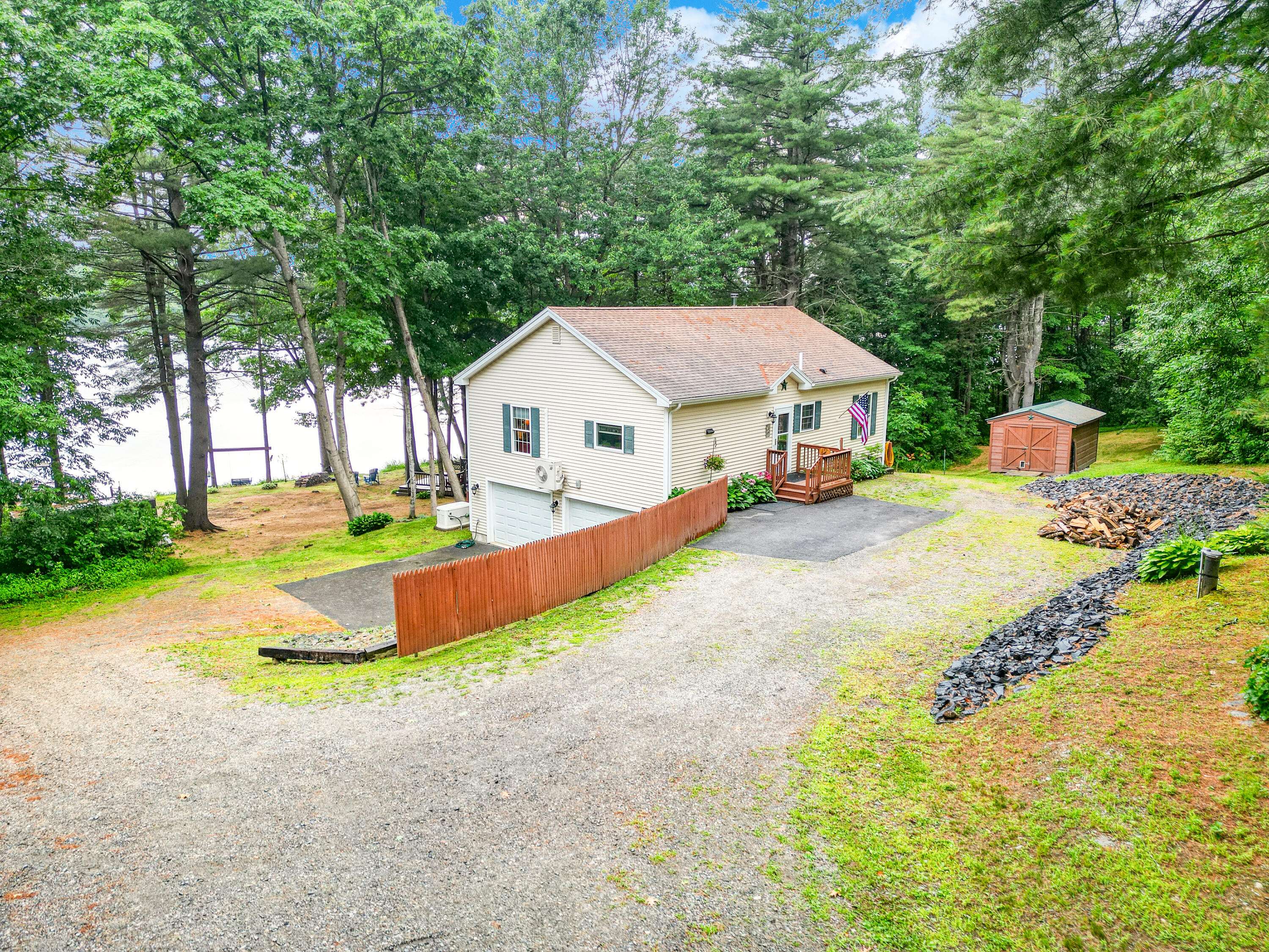 1068 River RD, Clinton, ME 04927