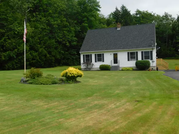 Skowhegan, ME 04976,435 Canaan RD