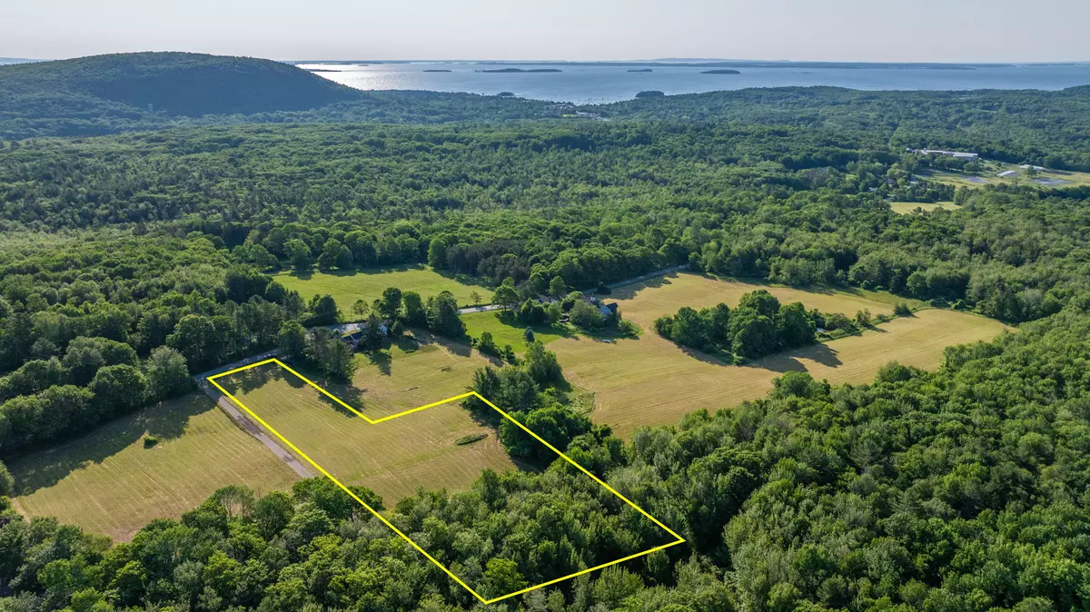 Camden, ME 04843,45 Melvin Heights RD