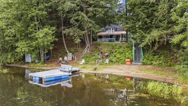 12 White Pine DR, Hollis, ME 04042