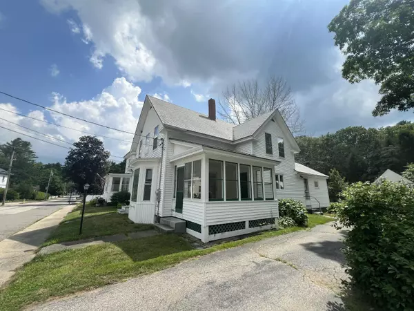 Sanford, ME 04083,9 Howard ST