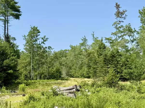 473A Middle RD, Standish, ME 04085