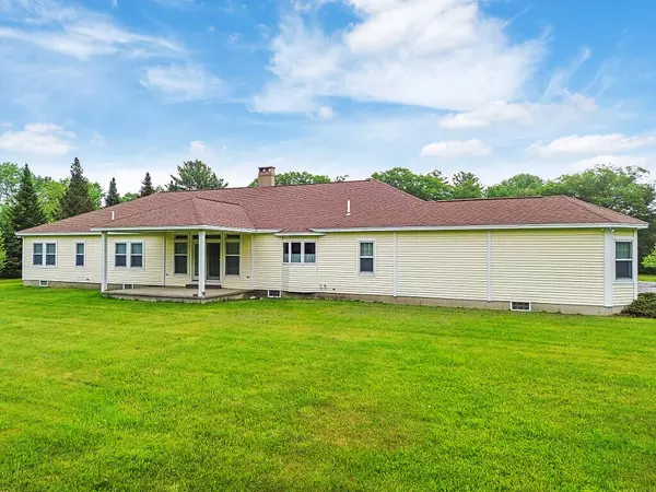 Winthrop, ME 04364,71 Winthrop Center RD