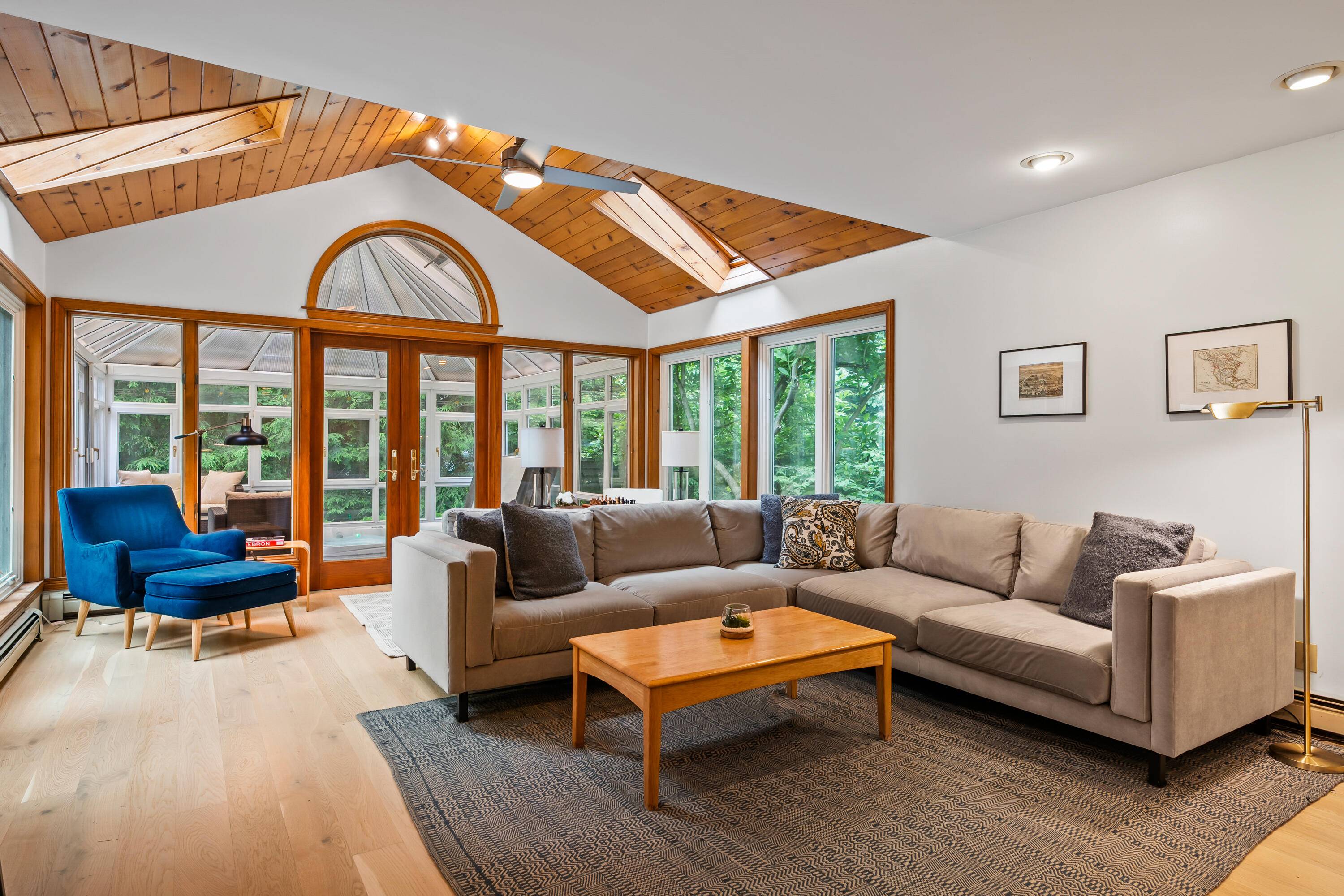 126 Applecrest DR, Yarmouth, ME 04096