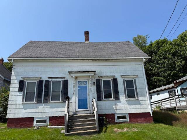 25 Pleasant ST, Lubec, ME 04652