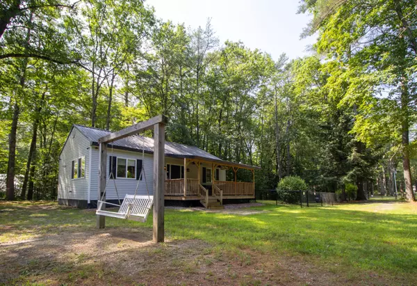 Naples, ME 04055,137 Maplewood DR