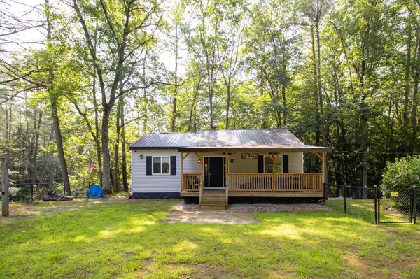 Naples, ME 04055,137 Maplewood DR