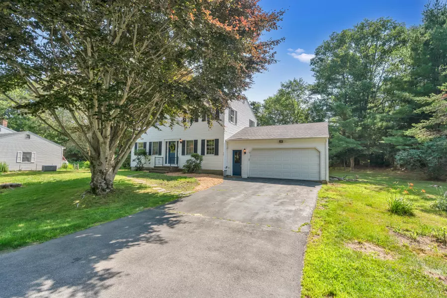 36 Arrowhead DR, Brunswick, ME 04011