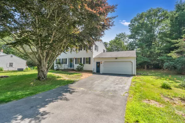 36 Arrowhead DR, Brunswick, ME 04011