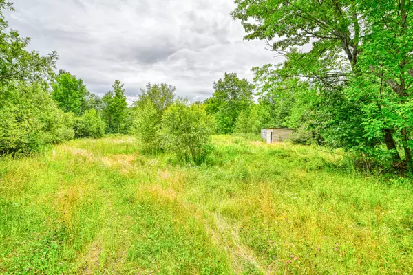 Winslow, ME 04901,864 Abbott RD