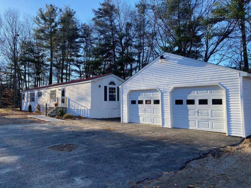 14 Sabbady Point RD, Windham, ME 04062
