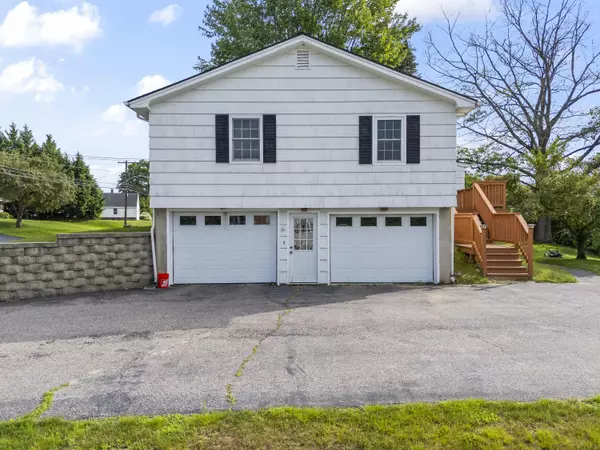 Lewiston, ME 04240,374 East AVE