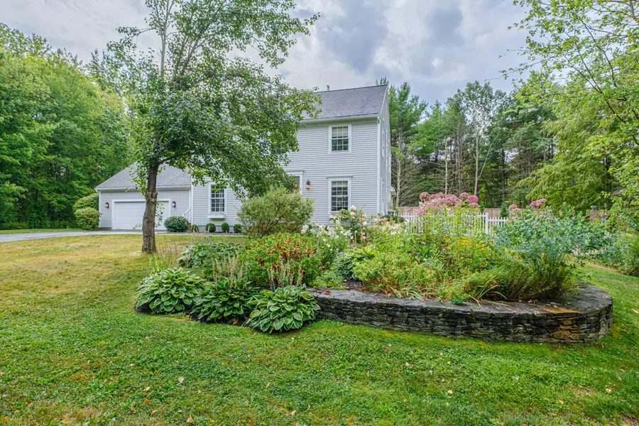 1 Geary WAY, Falmouth, ME 04105