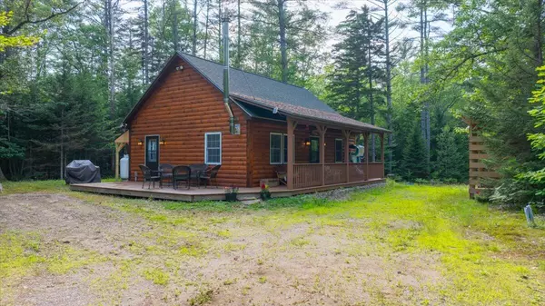 12 Emerson RD, Hanover, ME 04237