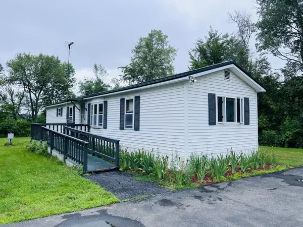 398 Center RD, Fairfield, ME 04937