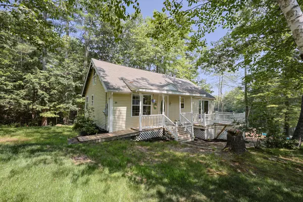 10 Bluff DR, Lyman, ME 04002