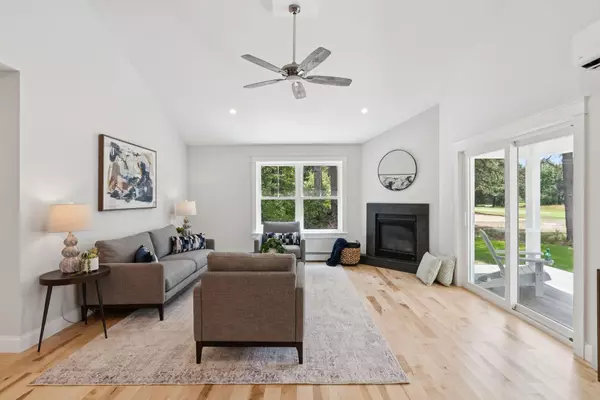 Old Orchard Beach, ME 04064,3 Bogey WAY