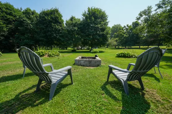 Newport, ME 04953,653 Moosehead TRL