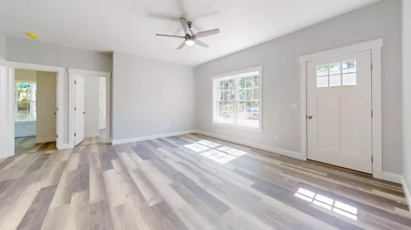 Lewiston, ME 04240,5 Car-Ty CT