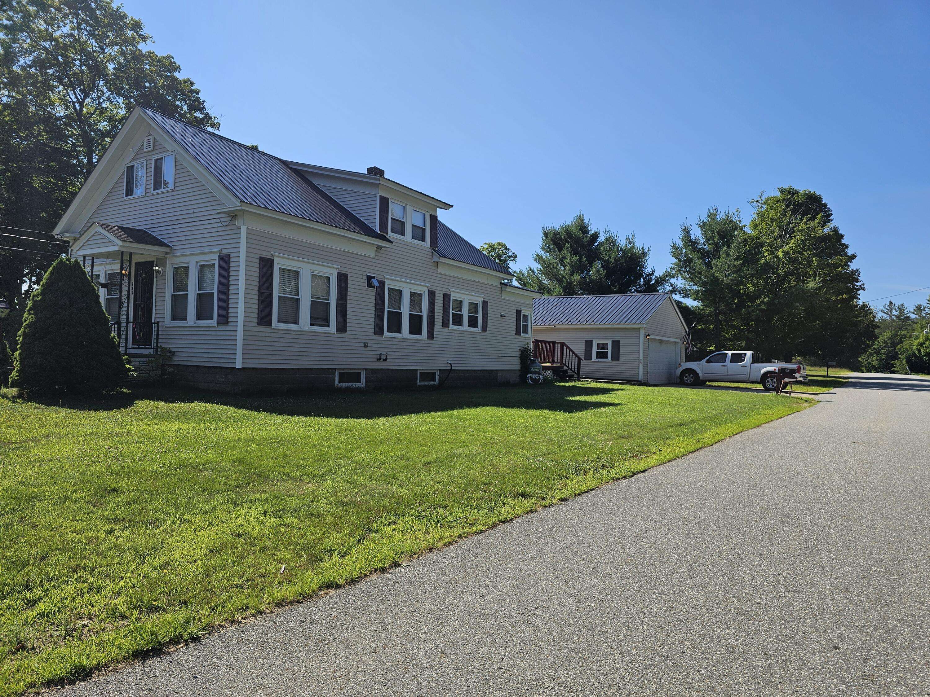 143 Main ST, West Paris, ME 04289