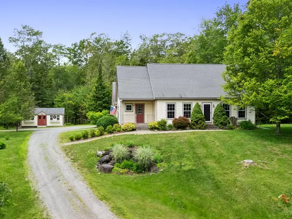 32 Stoneridge LN, Bristol, ME 04539