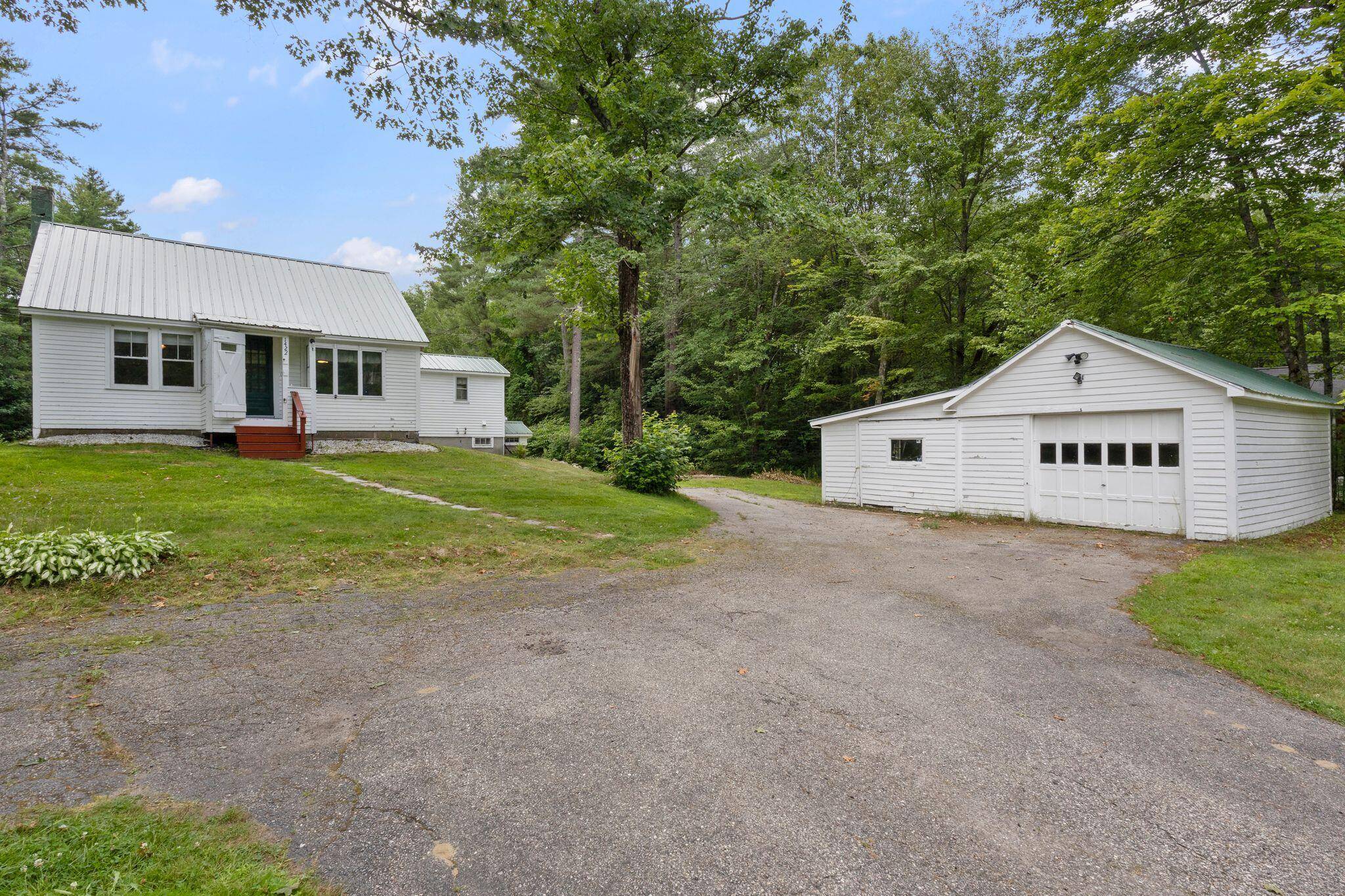 1422 Alfred RD, Lyman, ME 04002