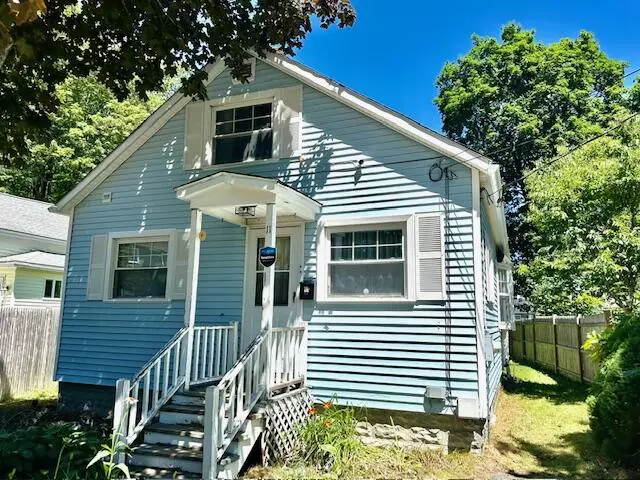 11 Pine ST, Sanford, ME 04073