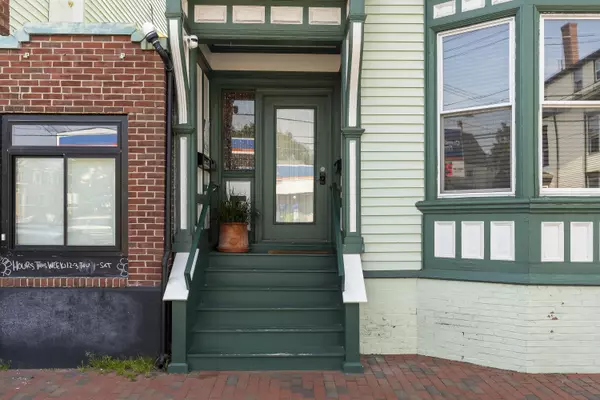 Portland, ME 04102,52 Pine ST