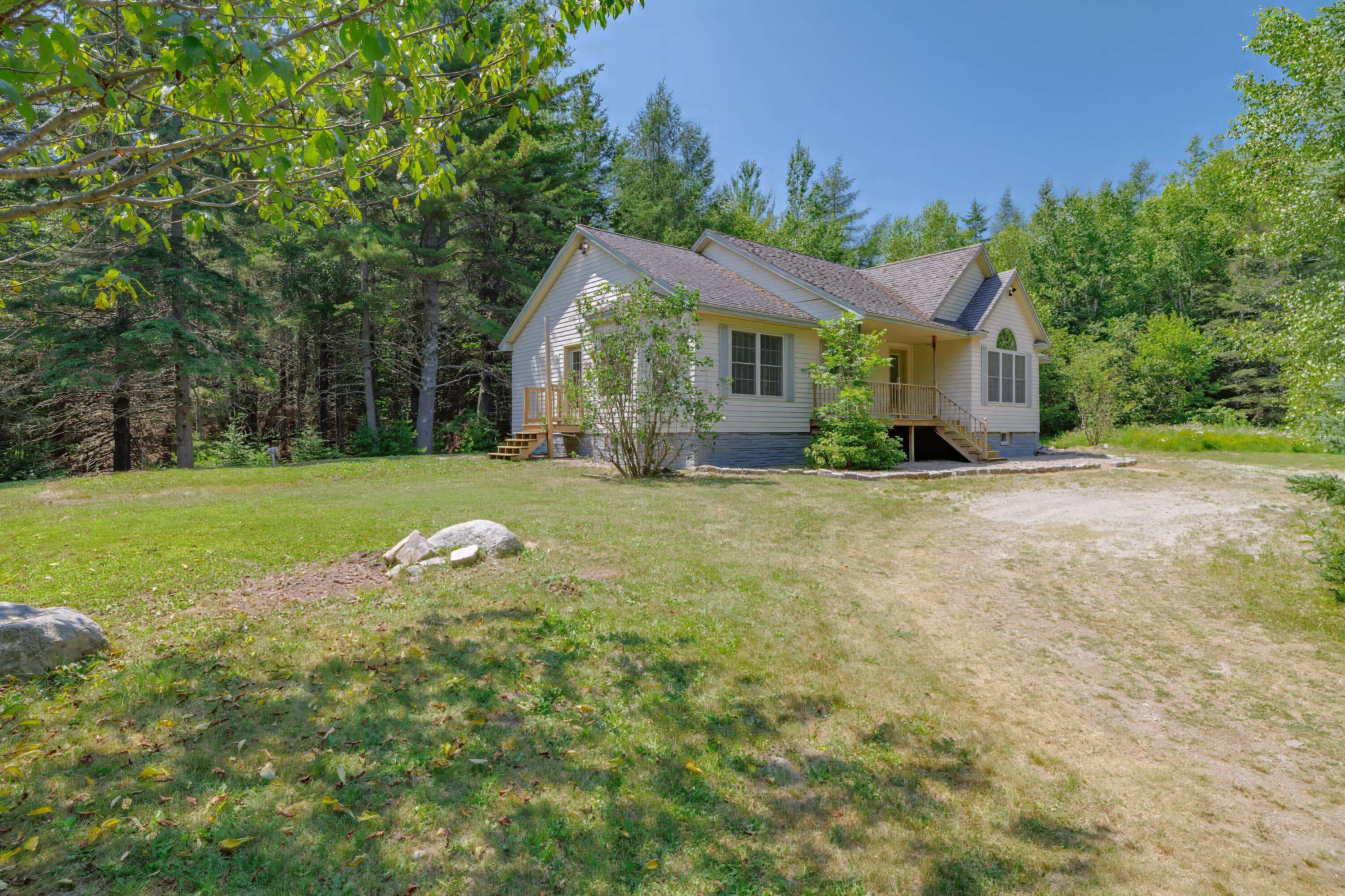 27 M J LN, Bar Harbor, ME 04609