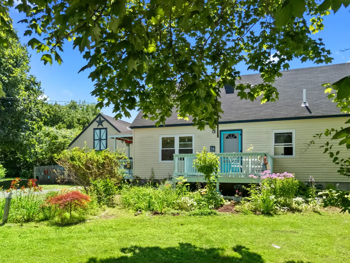 Rockland, ME 04841,16 Lake AVE