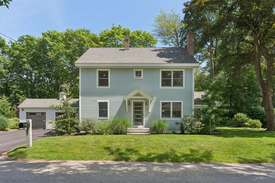 28 Stone DR, Cape Elizabeth, ME 04107