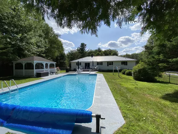 Hermon, ME 04401,43 Homsted LN